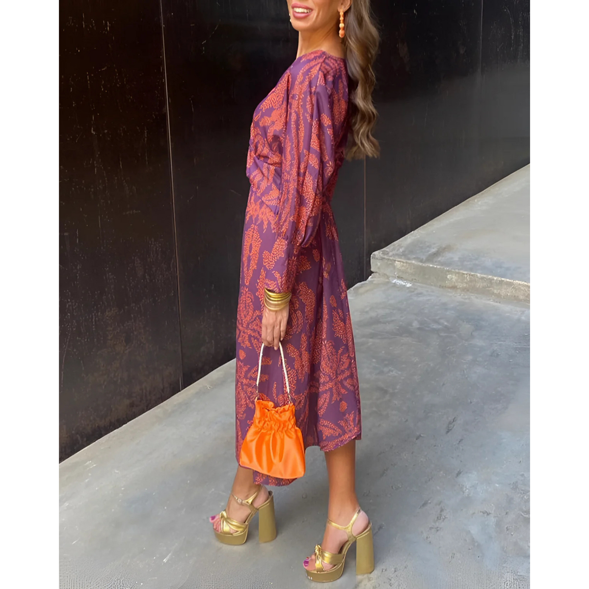 Arabella | Robe longue à décolleté plongeant et nœud torsadé