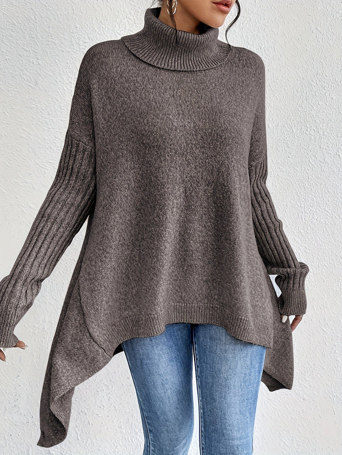 Léïna™ – Le pull col montant doux et décontracté