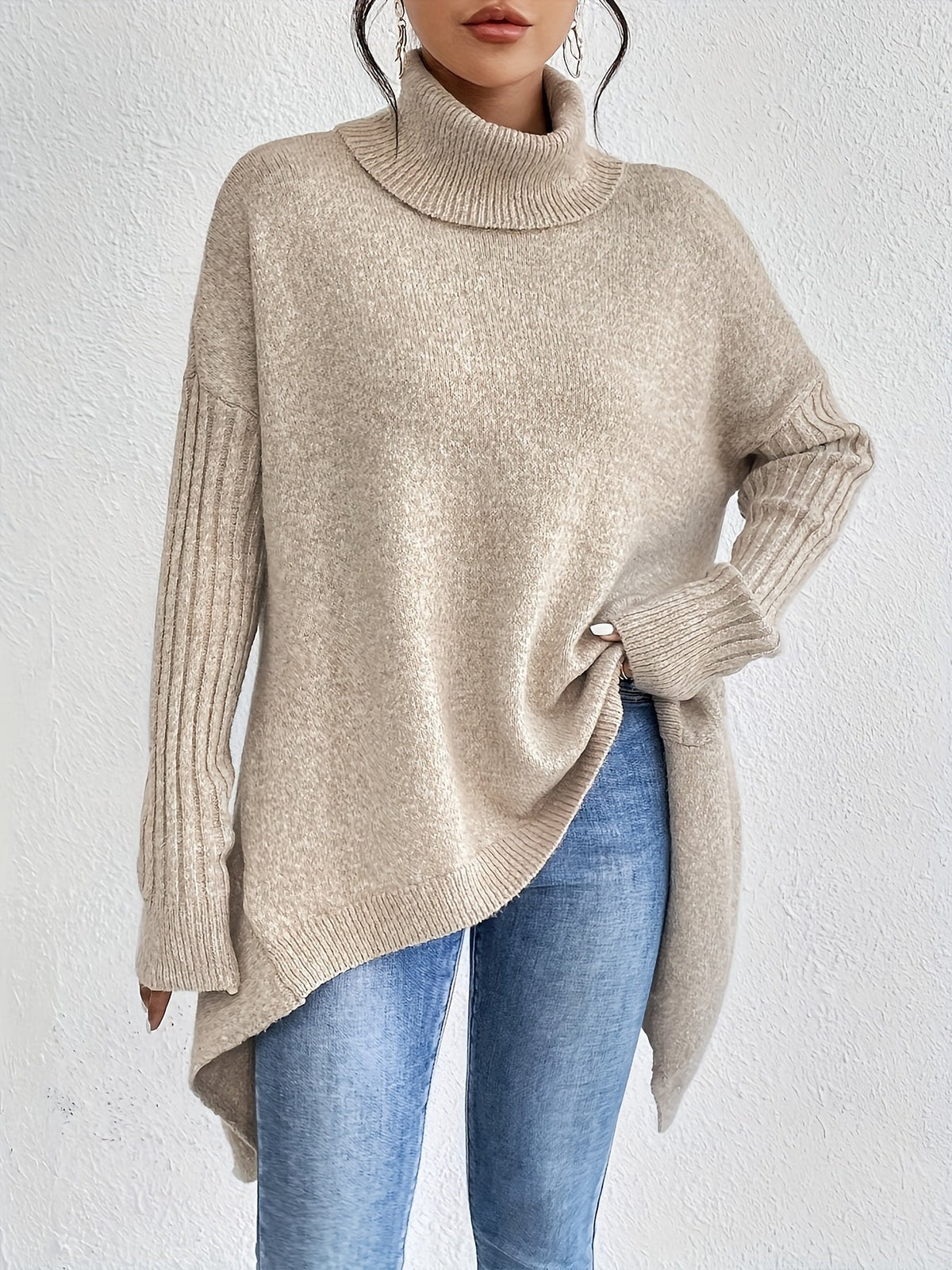 Léïna™ – Le pull col montant doux et décontracté