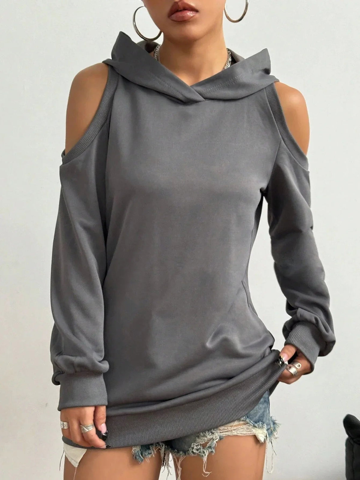Camélia™ — Pull élégant aux épaules ajourées