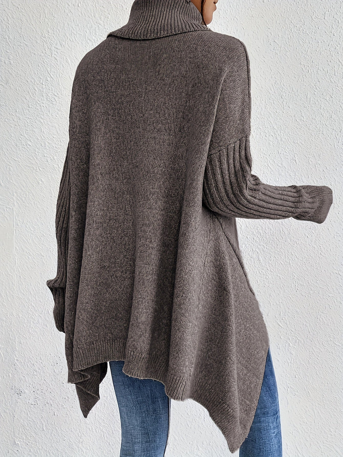 Léïna™ – Le pull col montant doux et décontracté
