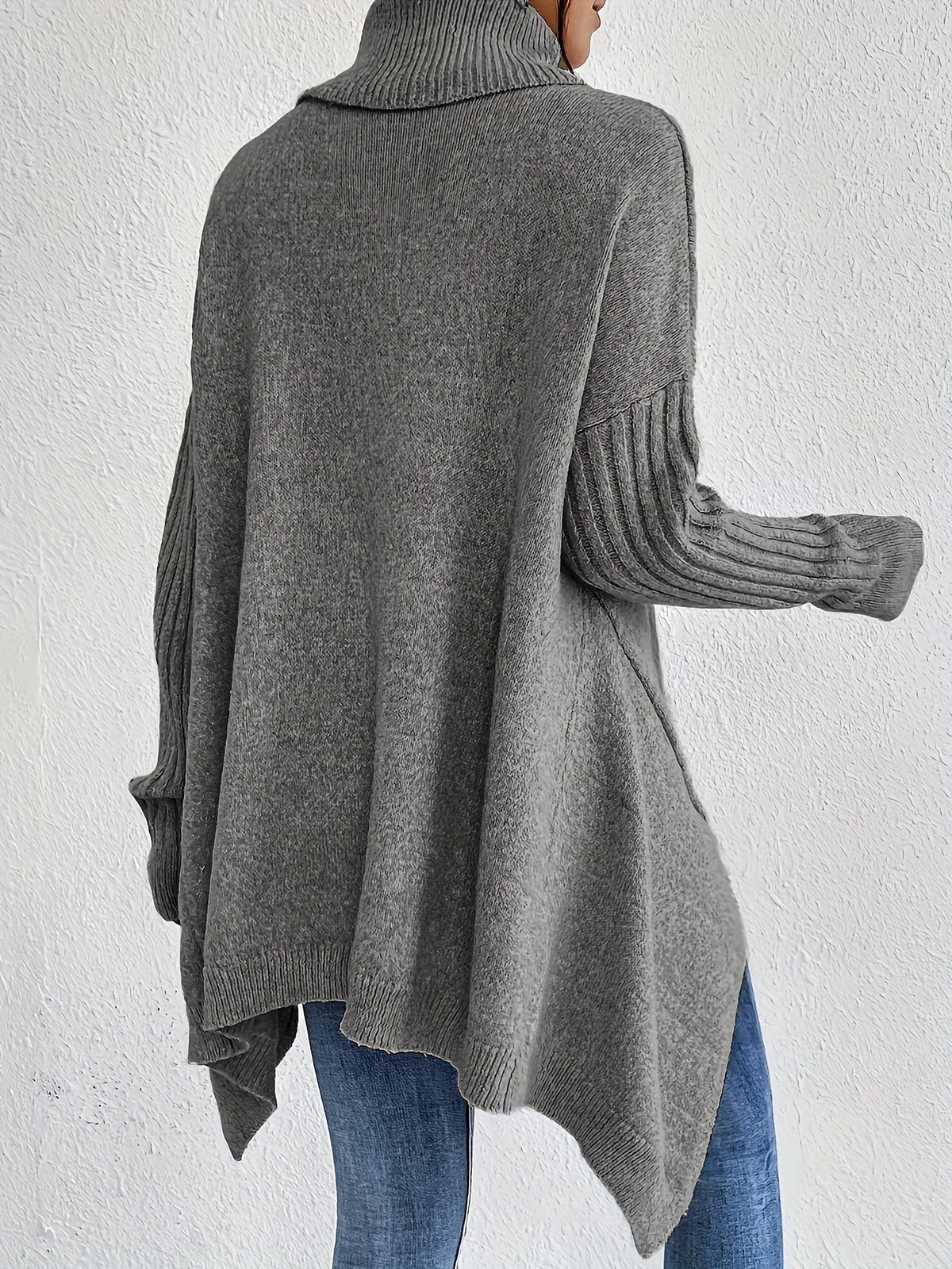 Léïna™ – Le pull col montant doux et décontracté