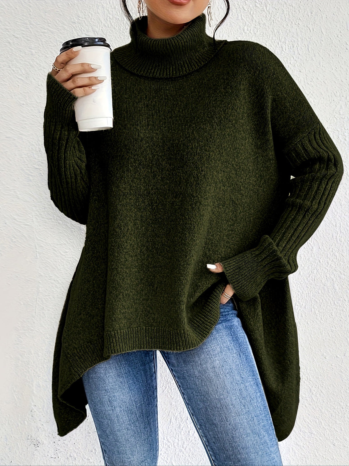 Léïna™ – Le pull col montant doux et décontracté