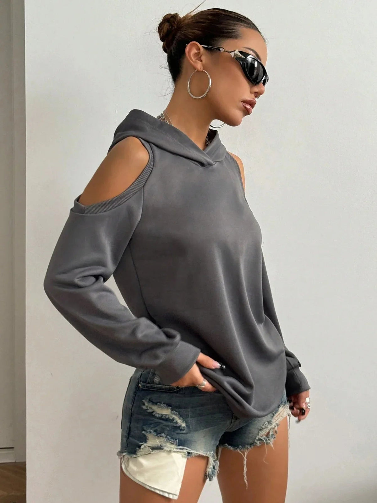Camélia™ — Pull élégant aux épaules ajourées