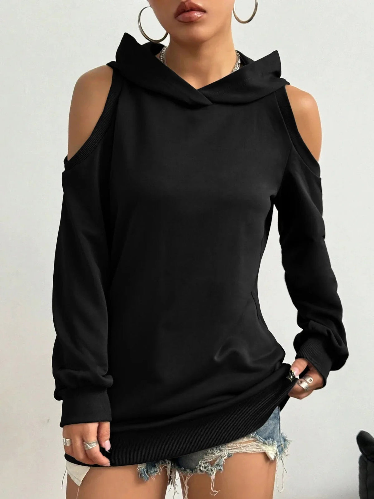 Camélia™ — Pull élégant aux épaules ajourées