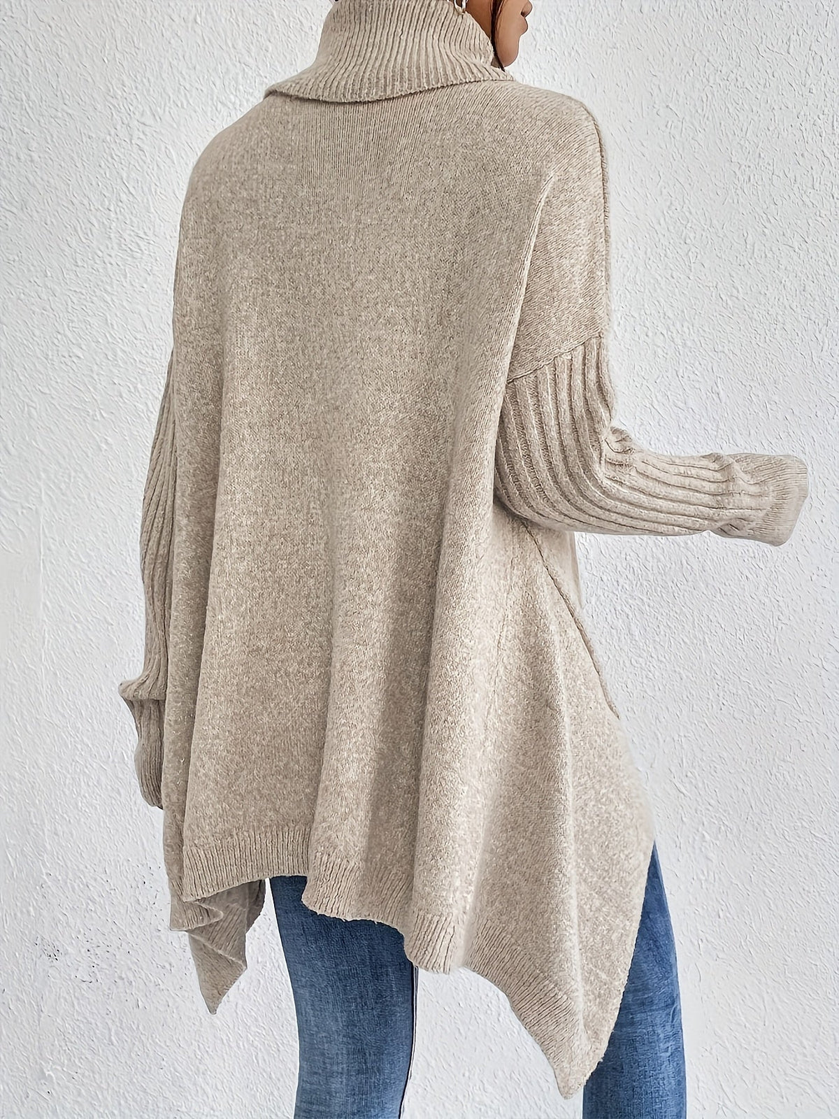 Léïna™ – Le pull col montant doux et décontracté