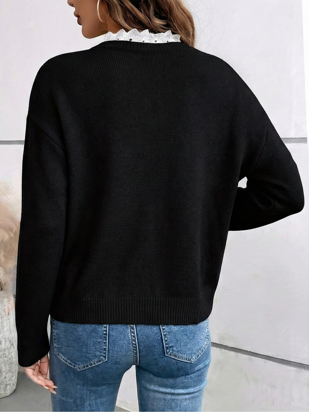 Céline | Pull chic à col dentelle, toucher cachemire