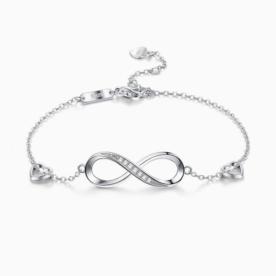 Éternelle | Bracelet Infini Serti de Cristaux et Cœurs Délicats