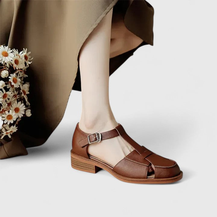 Odile | Chaussures ajourées à bride en T et talon effet bois