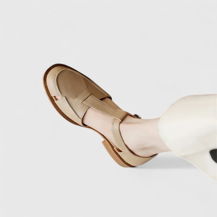 Odile | Chaussures ajourées à bride en T et talon effet bois