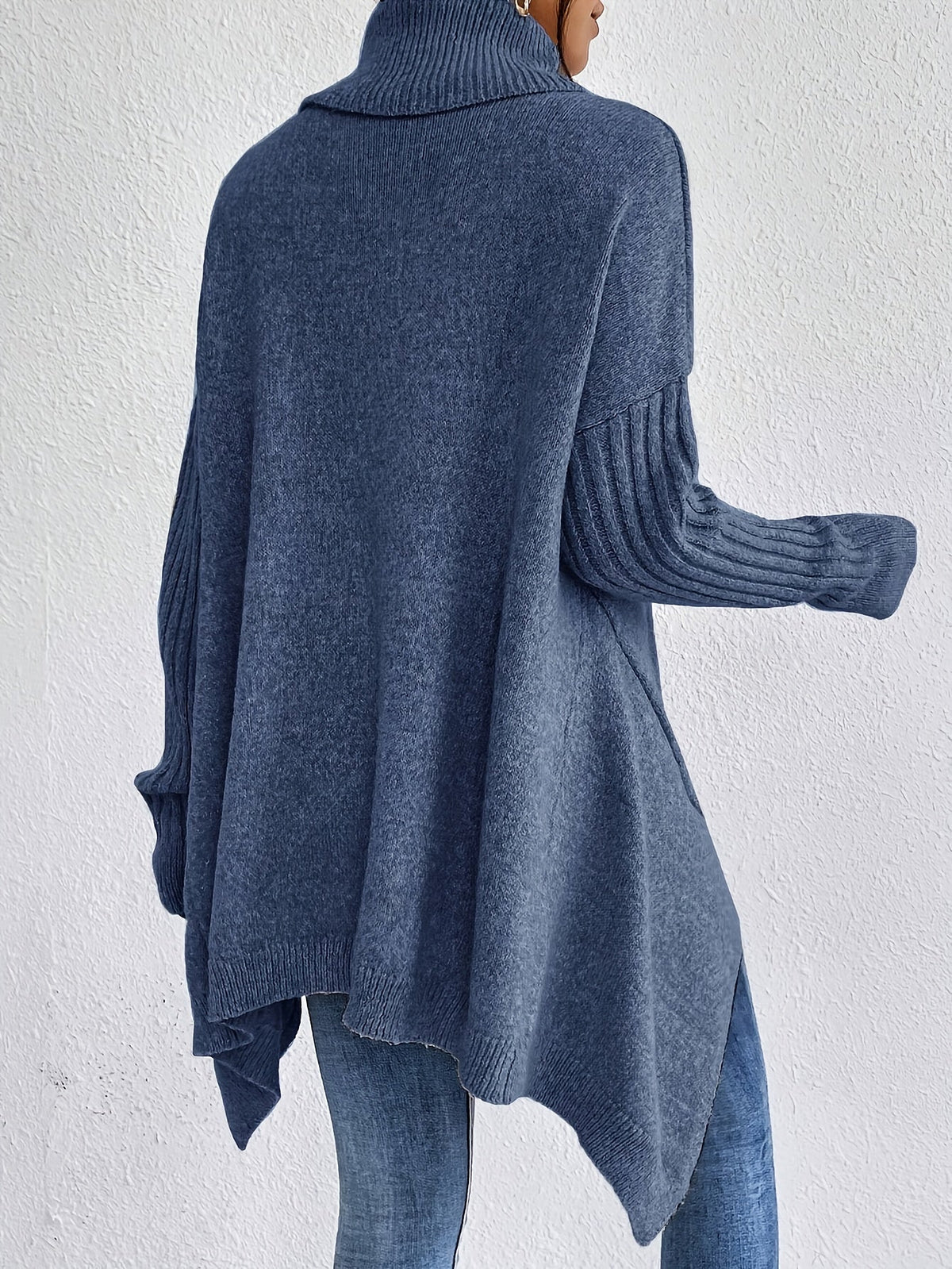 Léïna™ – Le pull col montant doux et décontracté
