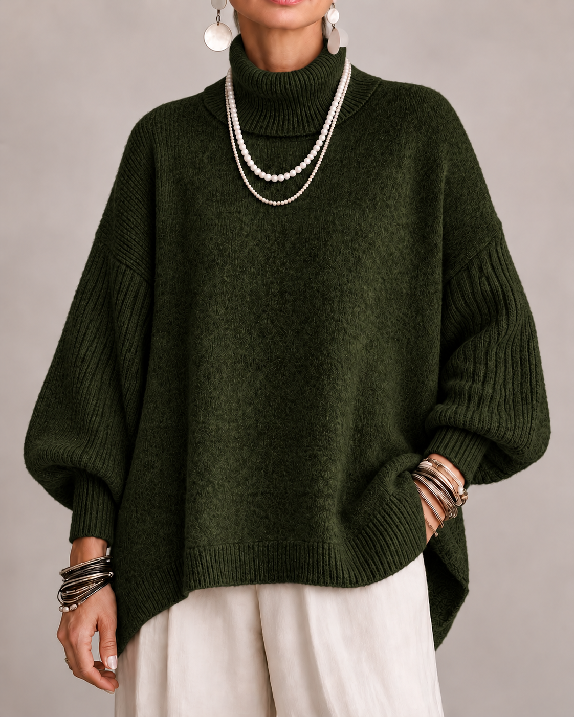 Annette | Pull Ample à Col Roulé et Ourlet Asymétrique