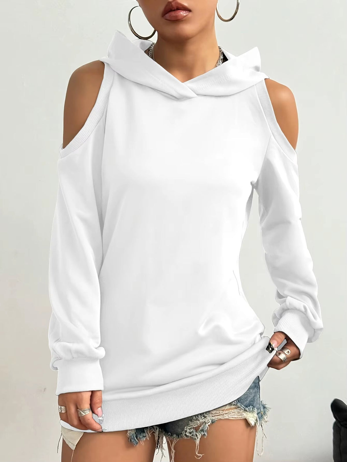 Camélia™ — Pull élégant aux épaules ajourées